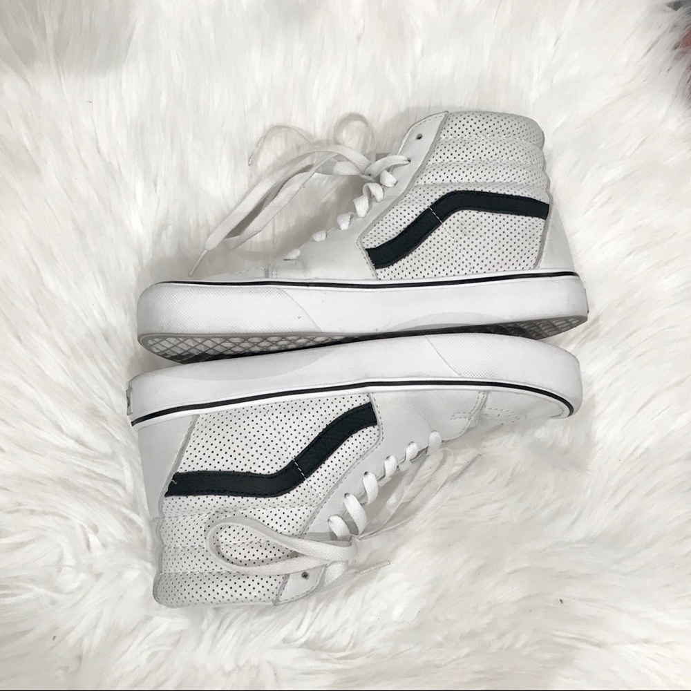 Vans Unisex Black and White High Top Shoe